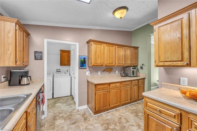 303 Buddle Drive, Lexington, NC 27292