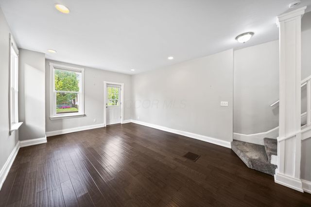 700 S Champion Avenue, Columbus, OH 43205
