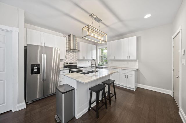 700 S Champion Avenue, Columbus, OH 43205