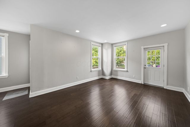 700 S Champion Avenue, Columbus, OH 43205
