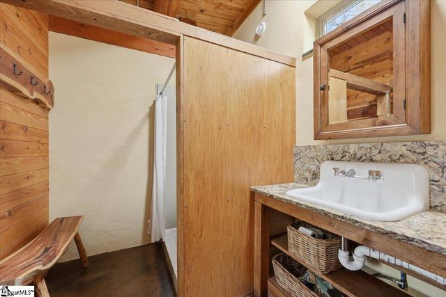 20 Hudson Road, Travelers Rest, SC 29690