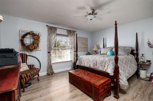 407 8TH AVENUE N, Tierra Verde, FL 33715