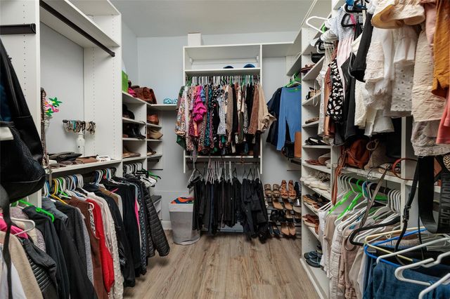 407 8TH AVENUE N, Tierra Verde, FL 33715