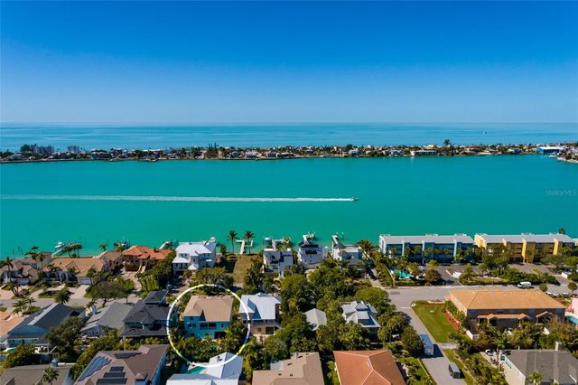 407 8TH AVENUE N, Tierra Verde, FL 33715