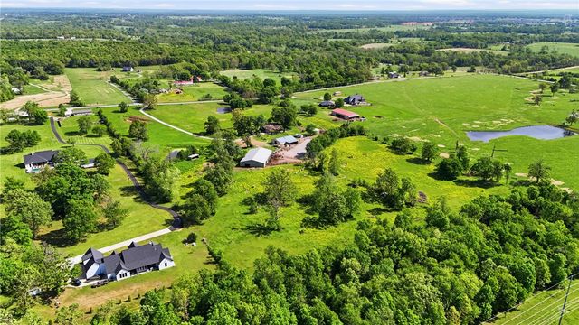 13677 N Mount Olive Road, Gravette, AR 72736