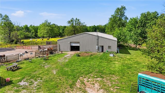 13677 N Mount Olive Road, Gravette, AR 72736