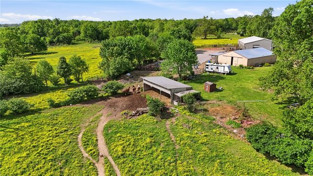 13677 N Mount Olive Road, Gravette, AR 72736