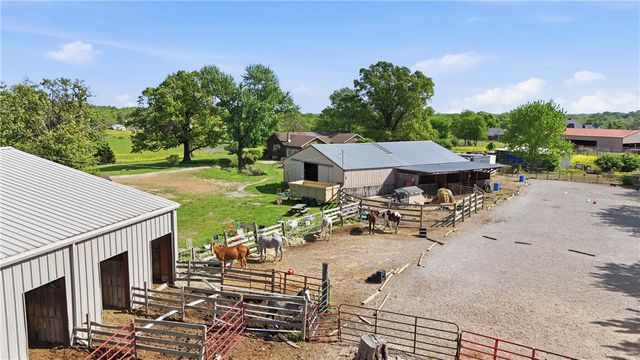 13677 N Mount Olive Road, Gravette, AR 72736