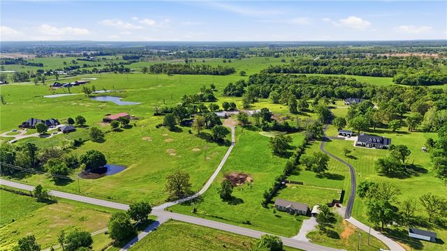 13677 N Mount Olive Road, Gravette, AR 72736