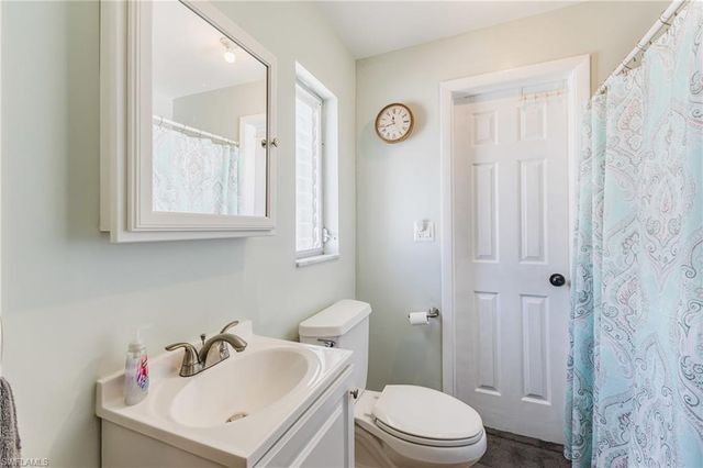 1226 SE 23rd ST, Cape Coral, FL 33990