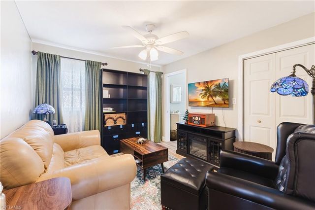 1226 SE 23rd ST, Cape Coral, FL 33990