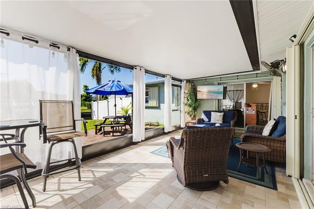 1226 SE 23rd ST, Cape Coral, FL 33990