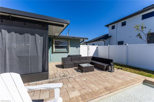 1226 SE 23rd ST, Cape Coral, FL 33990