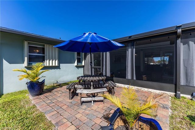 1226 SE 23rd ST, Cape Coral, FL 33990