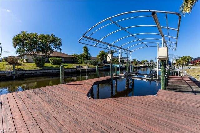 1226 SE 23rd ST, Cape Coral, FL 33990