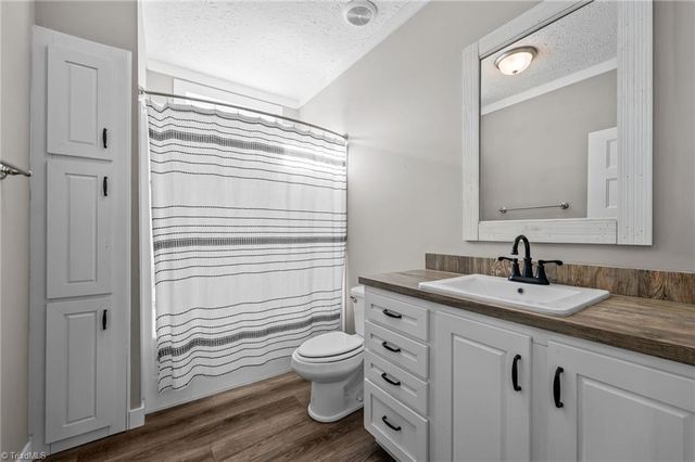 4100 Presbyterian Road, Greensboro, NC 27406