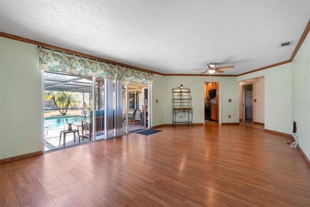 12114 RHONDA TERRACE, Seminole, FL 33772