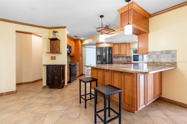 12114 RHONDA TERRACE, Seminole, FL 33772