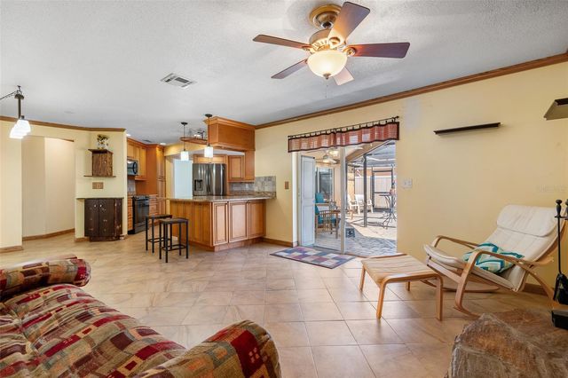 12114 RHONDA TERRACE, Seminole, FL 33772