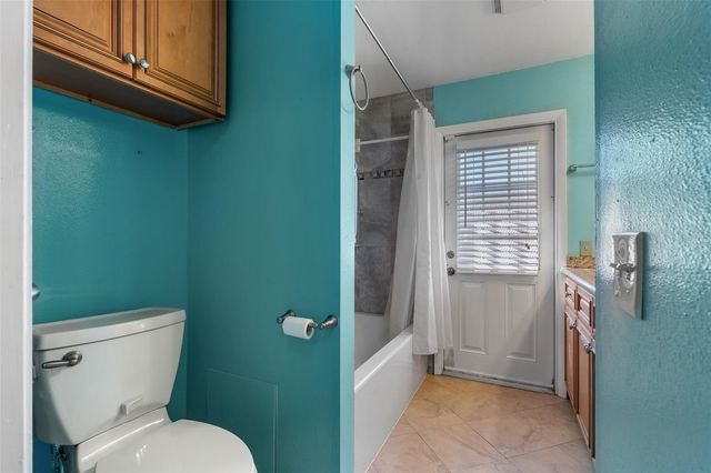 12114 RHONDA TERRACE, Seminole, FL 33772