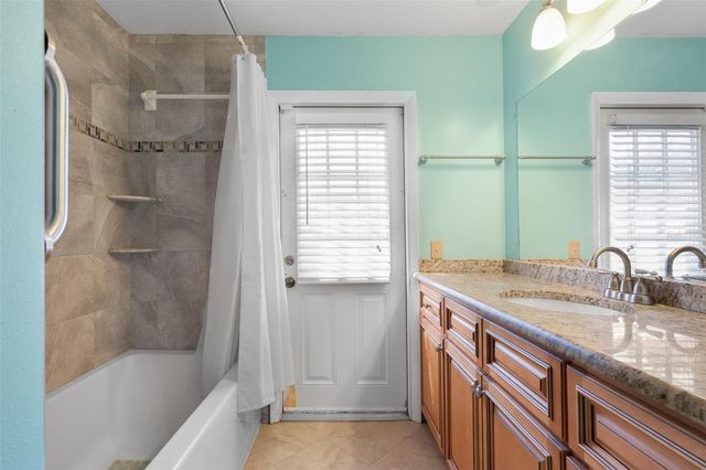 12114 RHONDA TERRACE, Seminole, FL 33772