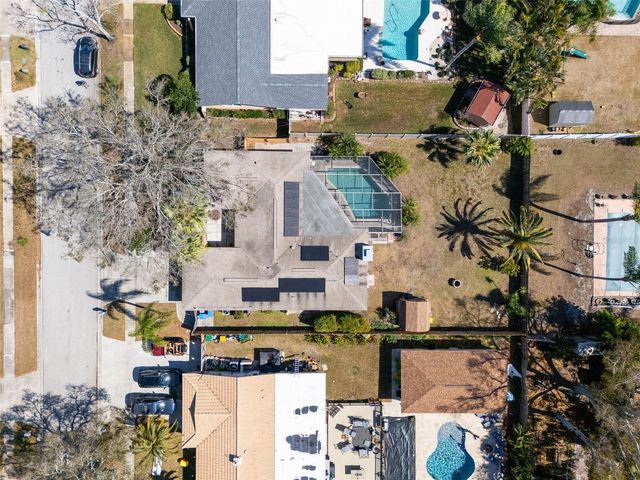 12114 RHONDA TERRACE, Seminole, FL 33772