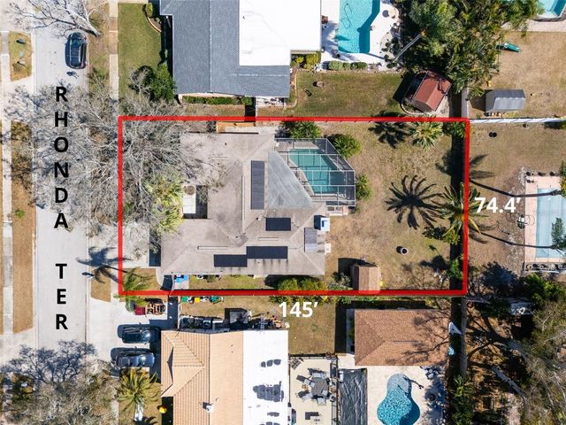 12114 RHONDA TERRACE, Seminole, FL 33772