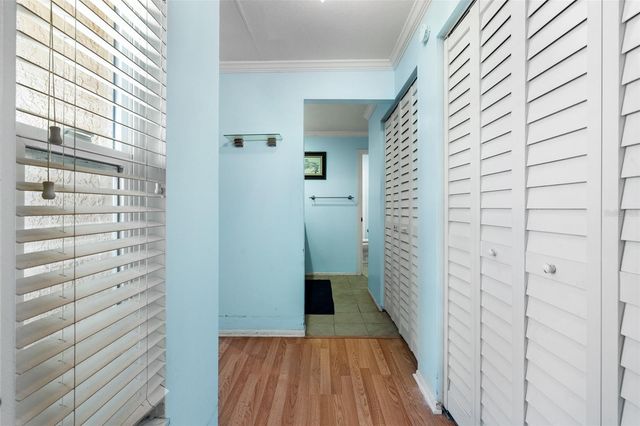 12114 RHONDA TERRACE, Seminole, FL 33772