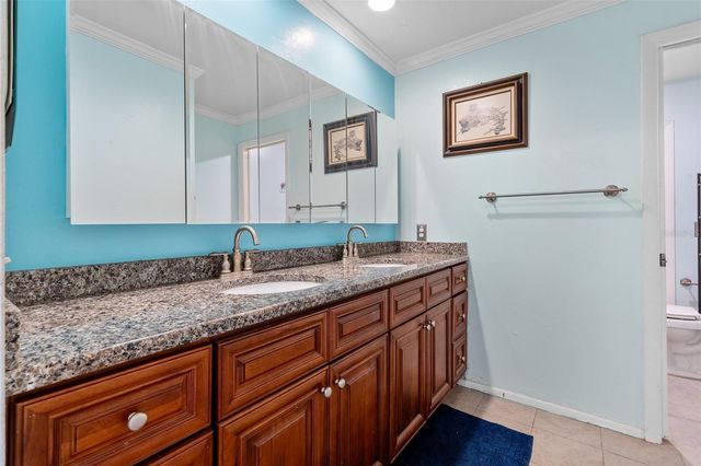 12114 RHONDA TERRACE, Seminole, FL 33772