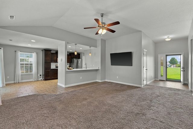 5107 ASPEN RIDGE DR, Columbia, MO 65202