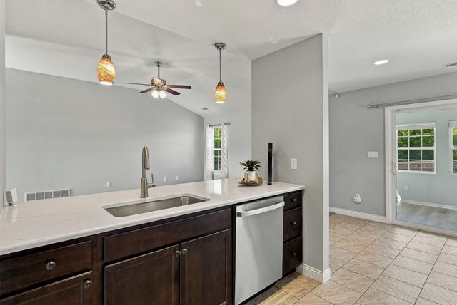 5107 ASPEN RIDGE DR, Columbia, MO 65202