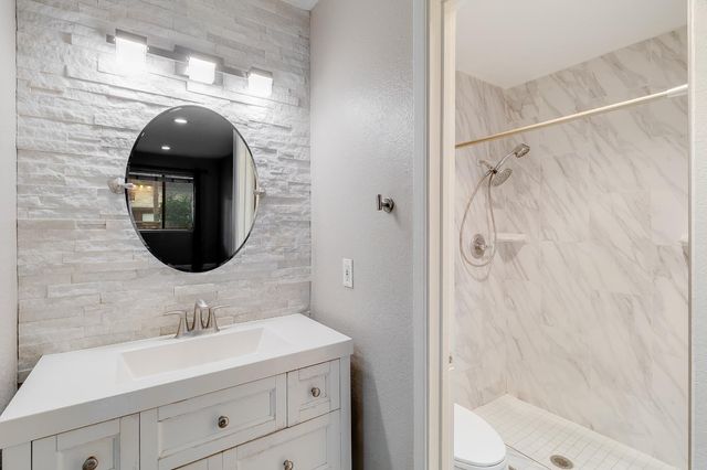 2623 Copa Del Oro Dr, Union City, CA 94587