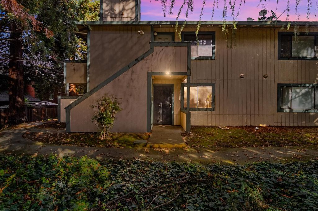 2623 Copa Del Oro Dr, Union City, CA 94587