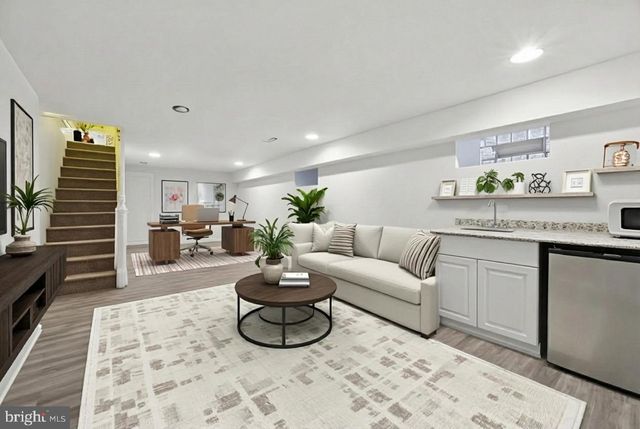 151 W ABBOTTSFORD AVE, Philadelphia, PA 19144