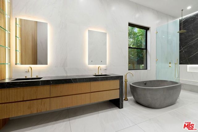 4803 Lemona Avenue, Sherman Oaks, CA 91403