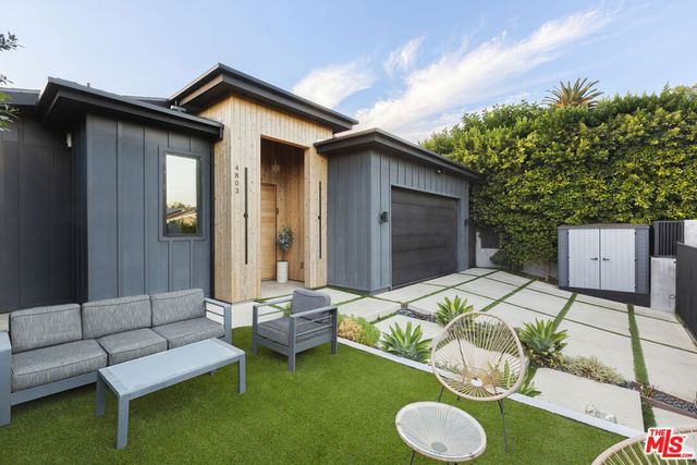 4803 Lemona Avenue, Sherman Oaks, CA 91403