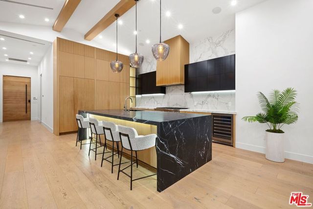 4803 Lemona Avenue, Sherman Oaks, CA 91403