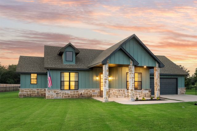 1505 VZ County Road 3415, Wills Point, TX 75169