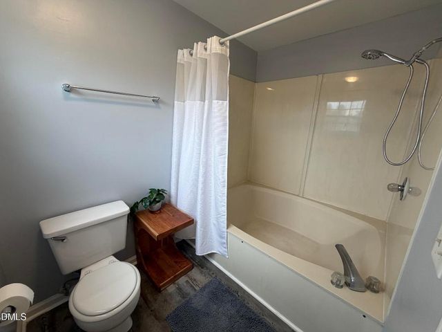 3810 Grey Harbor Drive 203, Raleigh, NC 27616