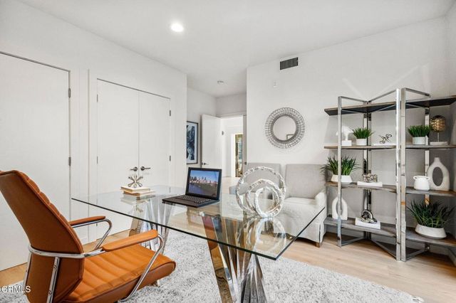 1265 Chateau Road, Pasadena, CA 91105