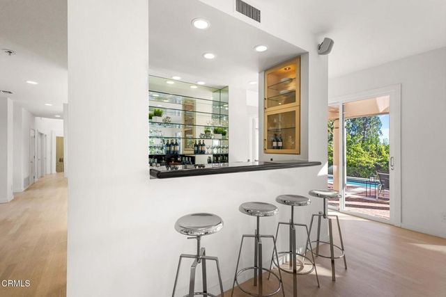 1265 Chateau Road, Pasadena, CA 91105