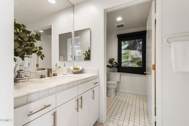 1265 Chateau Road, Pasadena, CA 91105