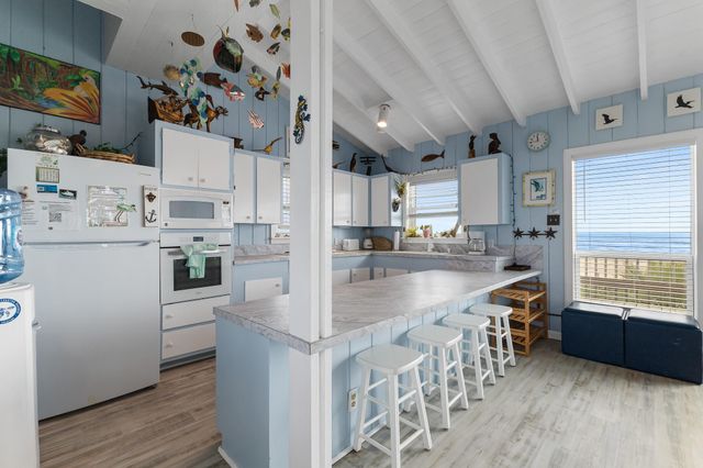 16519 Jamaica Beach Road, Jamaica Beach, TX 77554