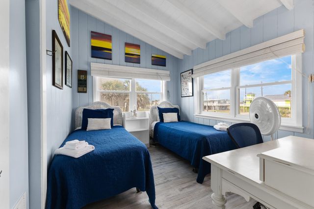 16519 Jamaica Beach Road, Jamaica Beach, TX 77554