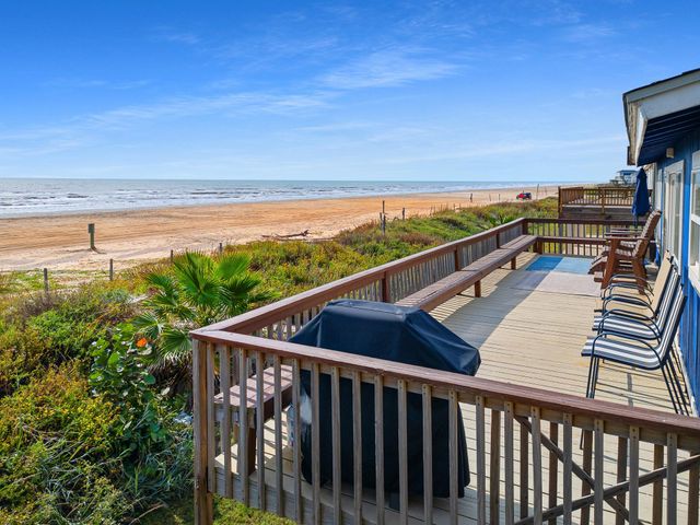 16519 Jamaica Beach Road, Jamaica Beach, TX 77554