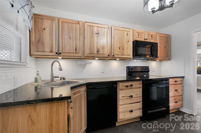 68 Elm Bend Road, Brevard, NC 28712