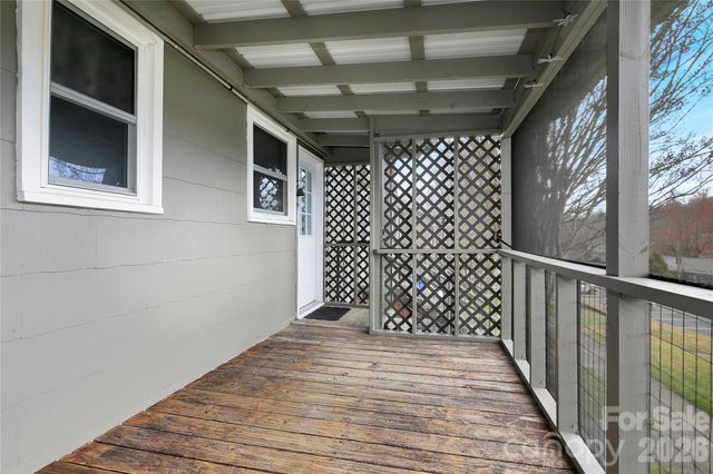 68 Elm Bend Road, Brevard, NC 28712