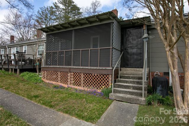 68 Elm Bend Road, Brevard, NC 28712