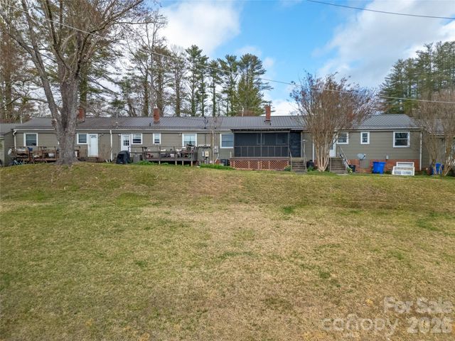 68 Elm Bend Road, Brevard, NC 28712