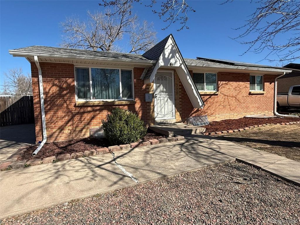 378 S Racine Street, Aurora, CO 80012